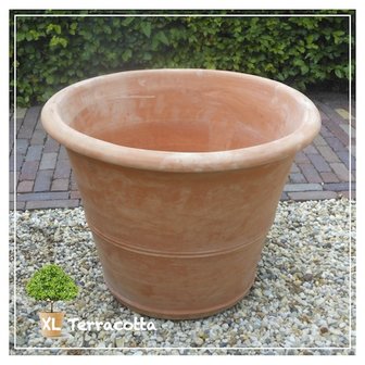 Italiaanse terracotta pot Toscane