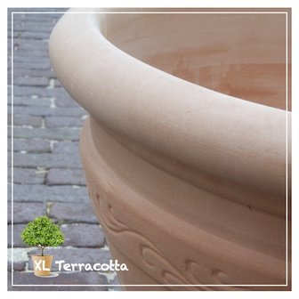 grote terracotta pot