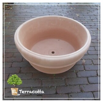 lage terracotta pot 68 cm.