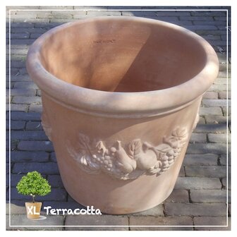 terracotta-pot 55 cm-fruitmotief