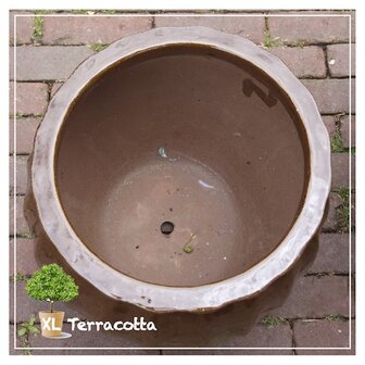 Geglazuurde cachepot, 43 cm. Mosterdbruin.