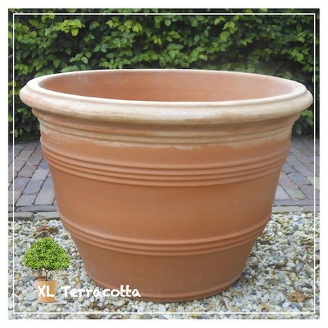 Rigato terracotta pot 80 cm.