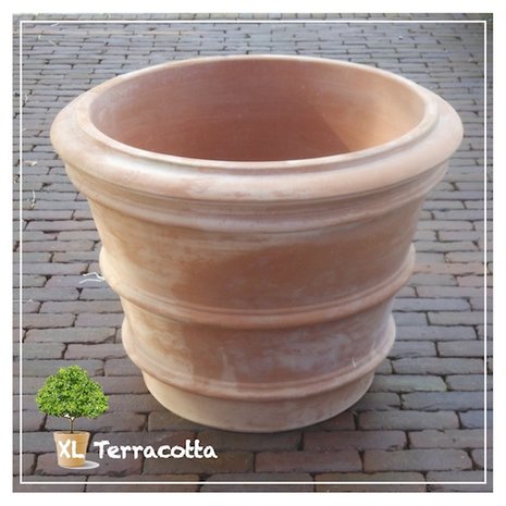 Terracotta pot 70 cm.