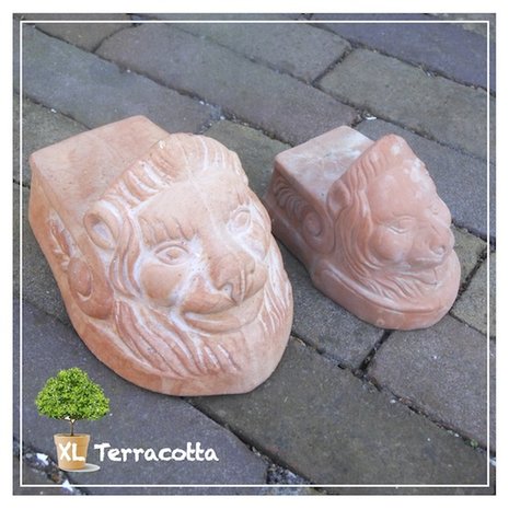 terracotta voetjes leeuw