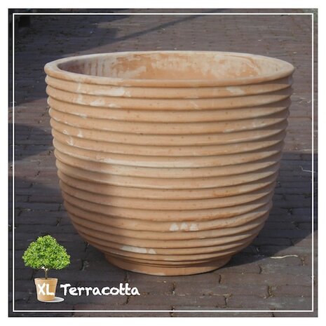 terracotta pot 55 cm met ribbels