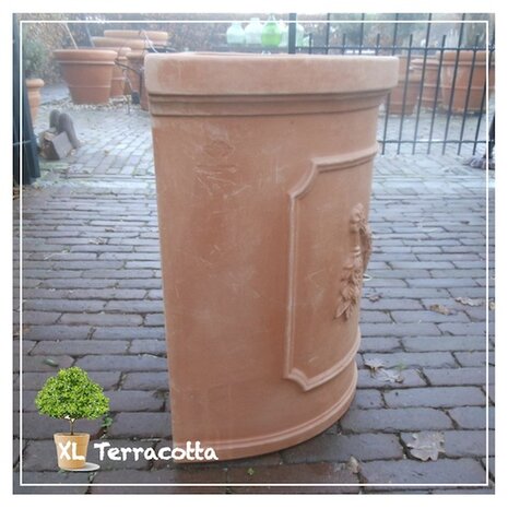 half ronde-terracotta-pot