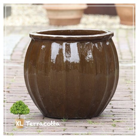 Geglazuurde cachepot, 43 cm. Mosterdbruin.